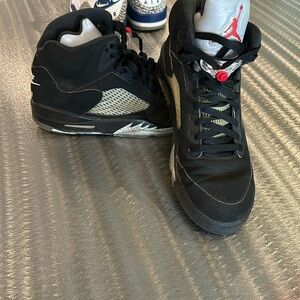 Air Jordan 2016 retro of black silver